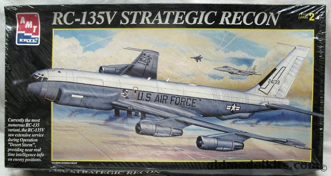 AMT 1/72 RC-135V Strategic Recon, 8956 plastic model kit